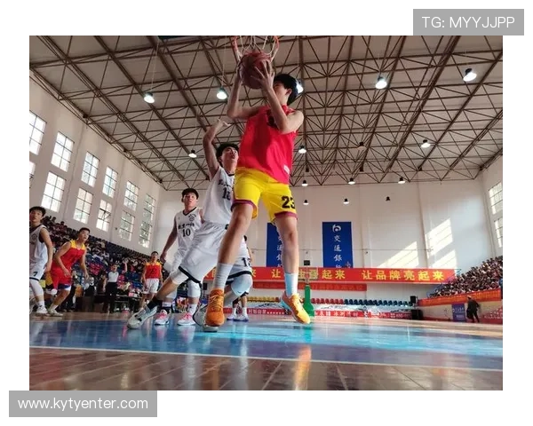 云开体育官方网站详细介绍体育赛事的规则、精彩瞬间和运动员资料丰富全面